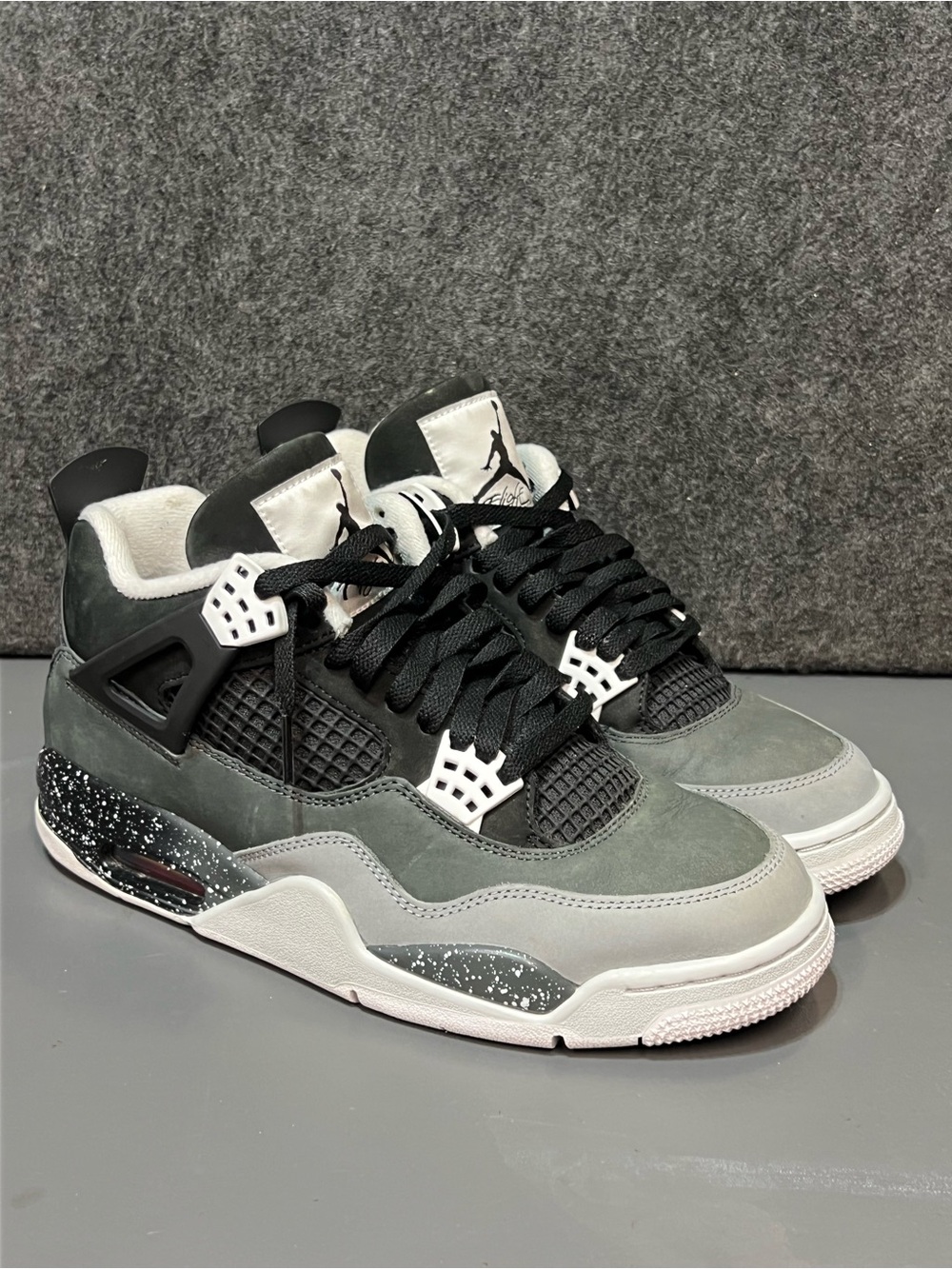Nike Air Jordan 4 Retro "Fear" Mens Size 9